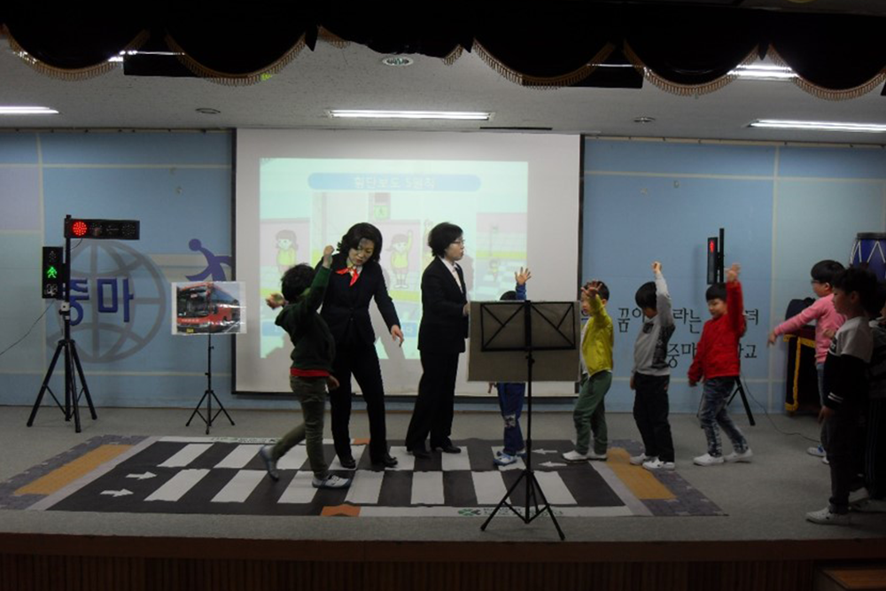 교육장이 없는 단체 이미지